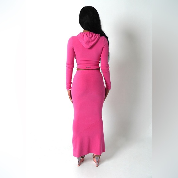 Matching Two Piece Set - Picture 3 of 12